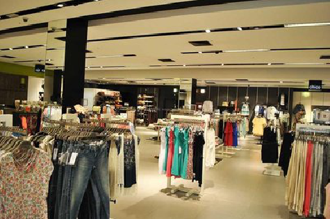 红安商场里的店面怎么装修？